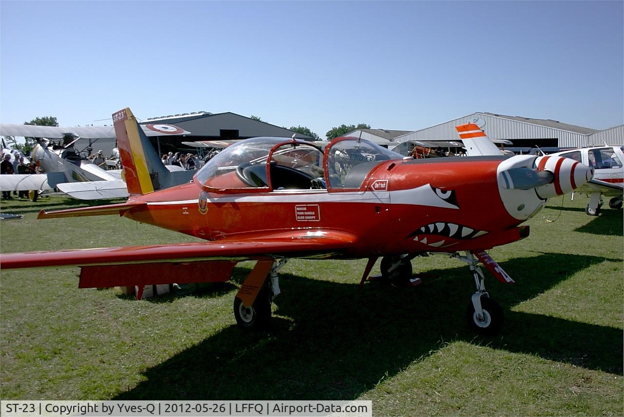 ST-23, SIAI-Marchetti SF-260M C/N 10-23, Belgian Red Devil Team SIAI-Marchetti SF-260M, Static display, La Ferté-Alais airfield (LFFQ) Air show 2012