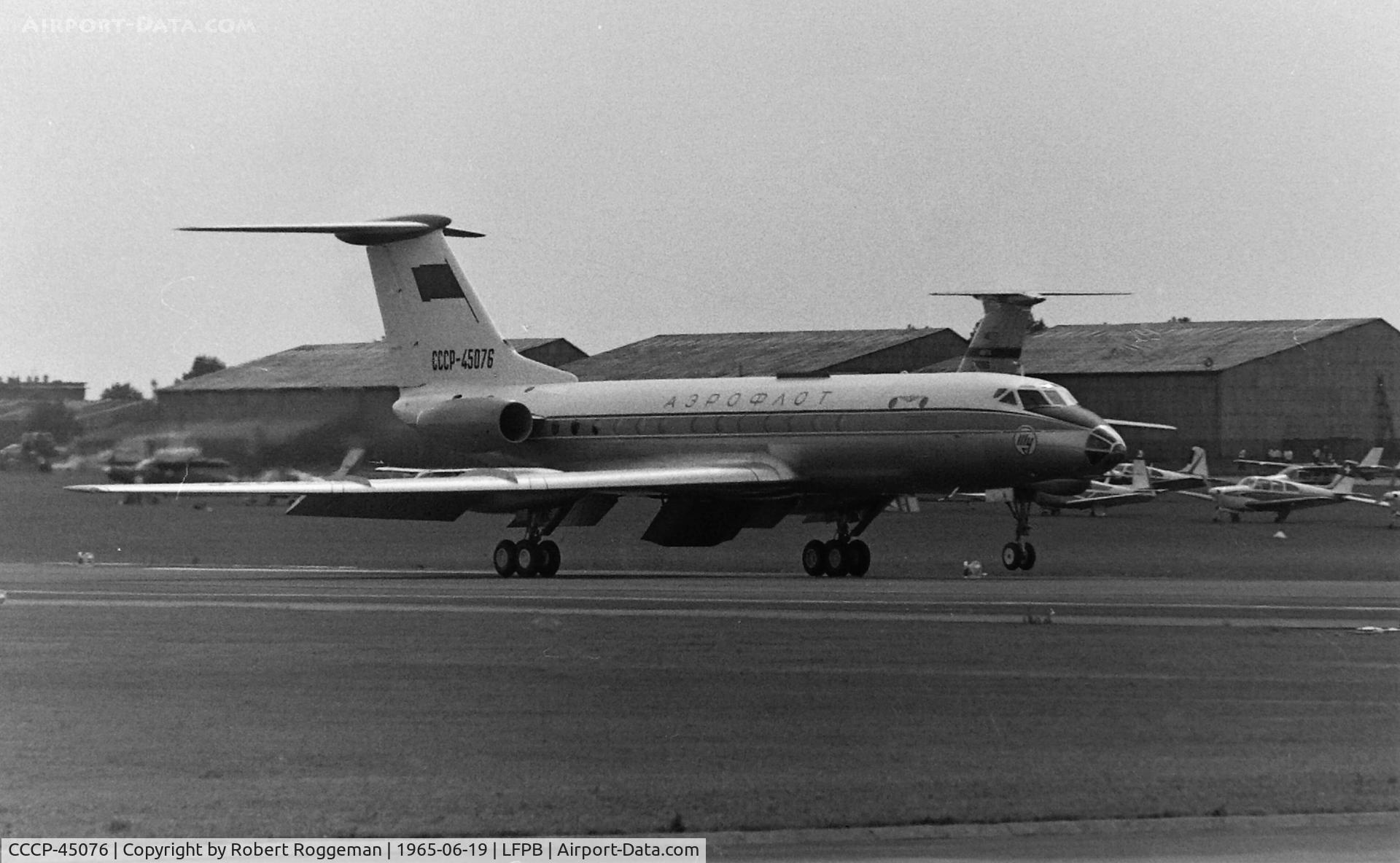 CCCP-45076, 1963 Tupolev Tu-134 C/N 002, PARIS AIRSHOW.AEROFLOT.