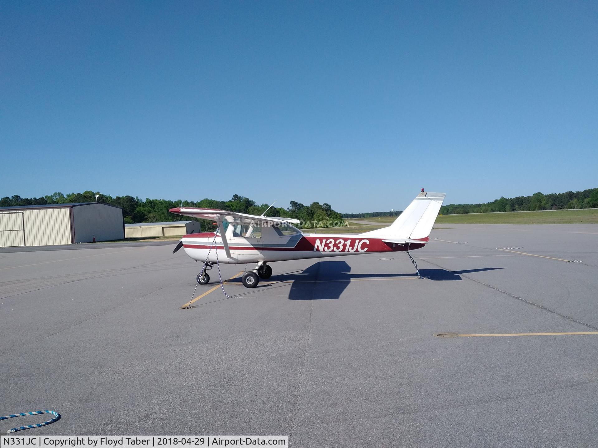 N331JC, 1966 Cessna 150G C/N 15064821, On the ramp