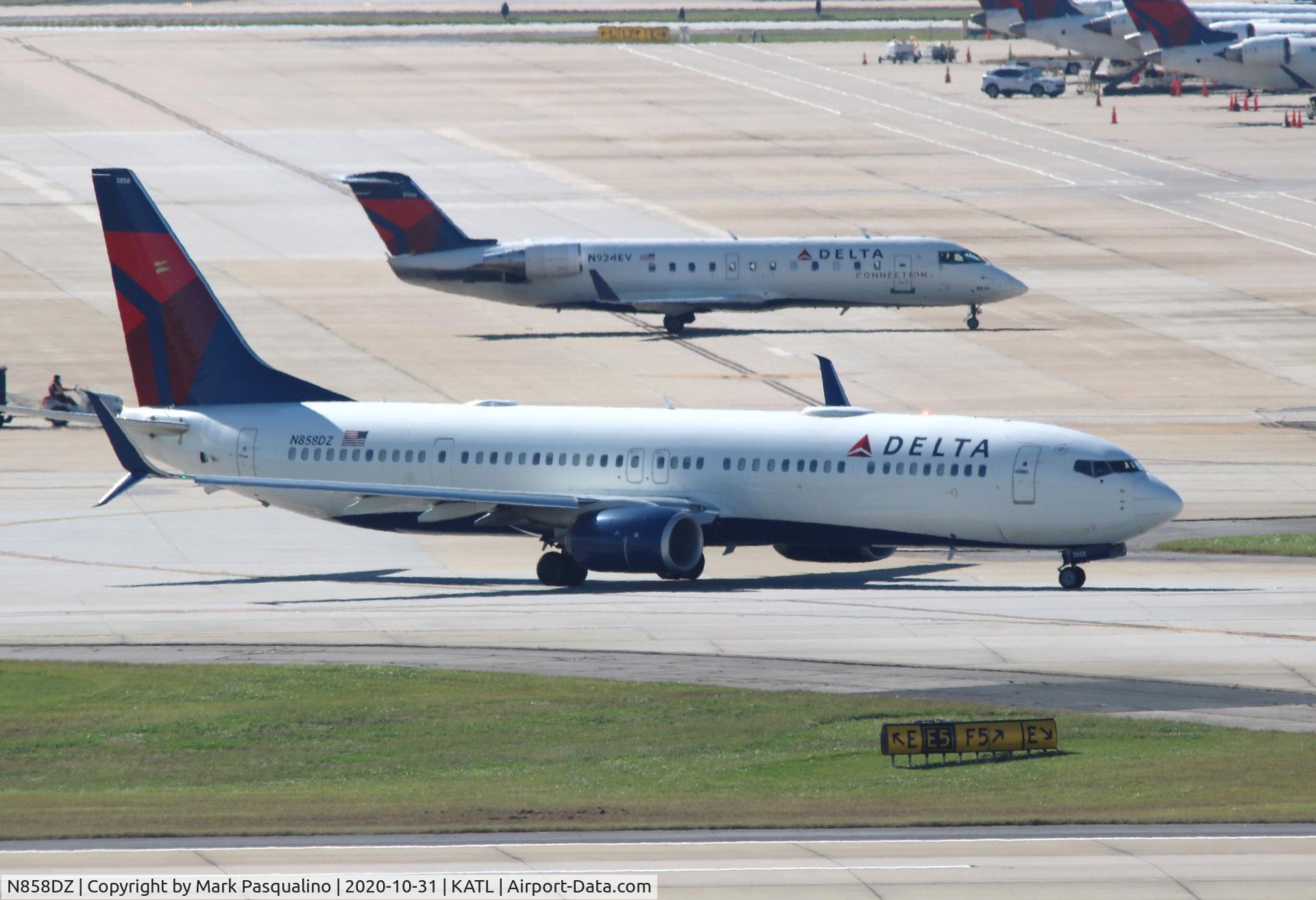 N858DZ, 2016 Boeing 737-932/ER C/N 31969, Boeing 737-932/ER