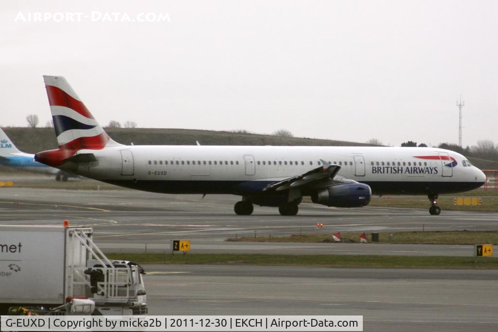 G-EUXD, 2004 Airbus A321-231 C/N 2320, Taxiing