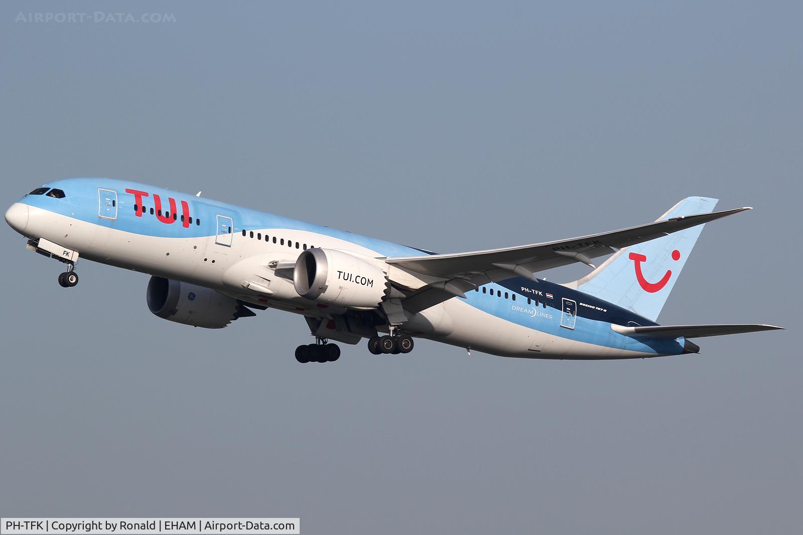 PH-TFK, 2014 Boeing 787-8 Dreamliner Dreamliner C/N 36427, at spl