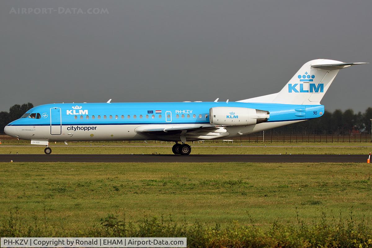PH-KZV, 1995 Fokker 70 (F-28-0070) C/N 11556, at spl
