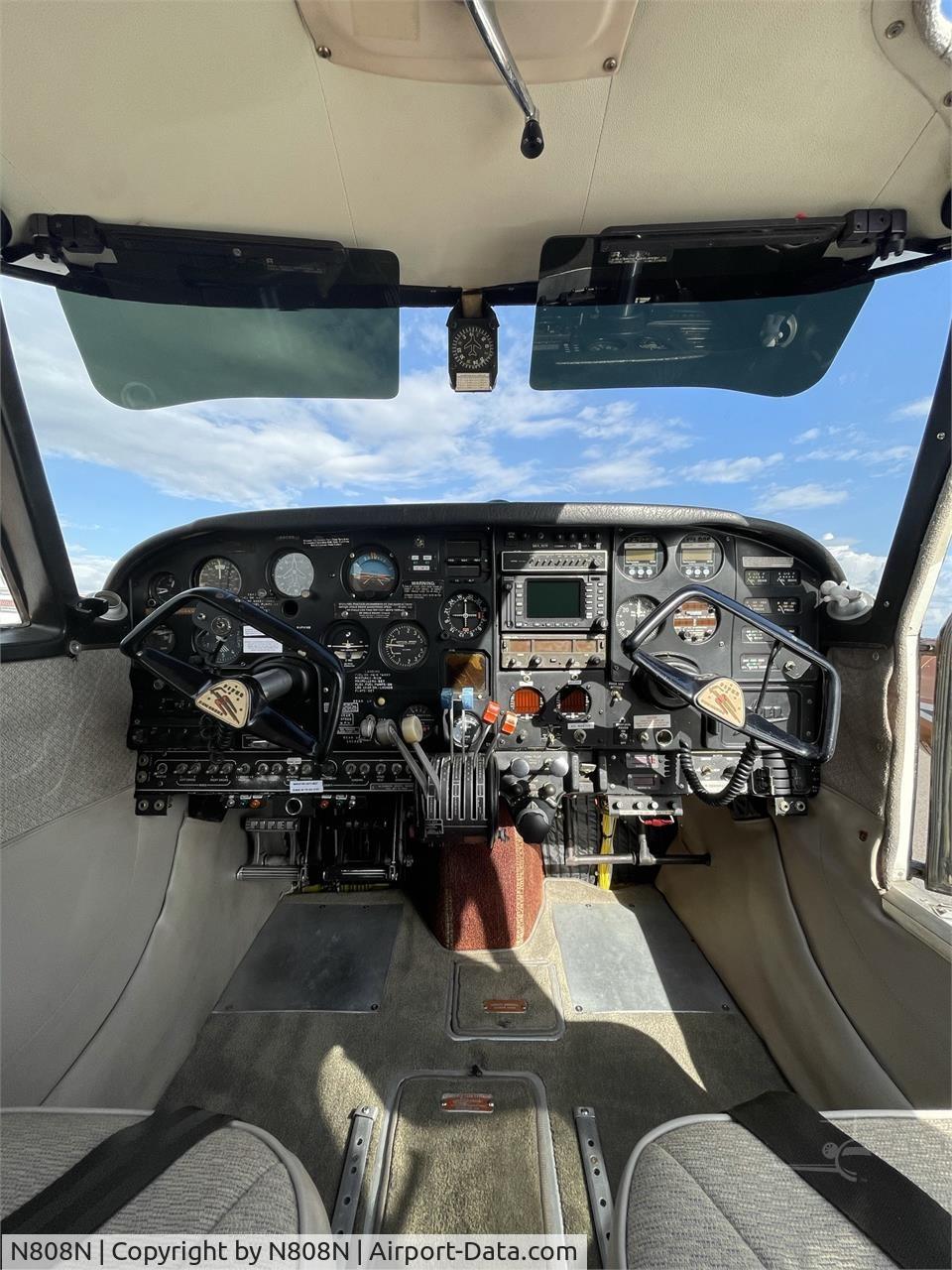 N808N, 1964 Piper PA-30 Twin Comanche C/N 30-410, 1964 Piper PA-30
