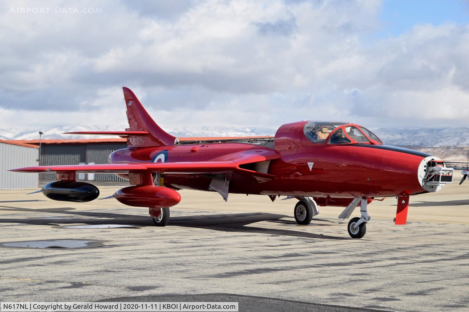 N617NL, 1959 Hawker Hunter T.7 C/N 41H-695449, Taxiing back to hanger.