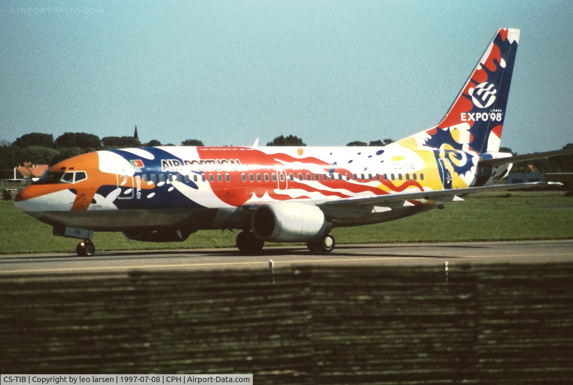 CS-TIB, 1989 Boeing 737-382 C/N 24365, Copenhagen 8.7.1997 in EXPO 98 c/s.
