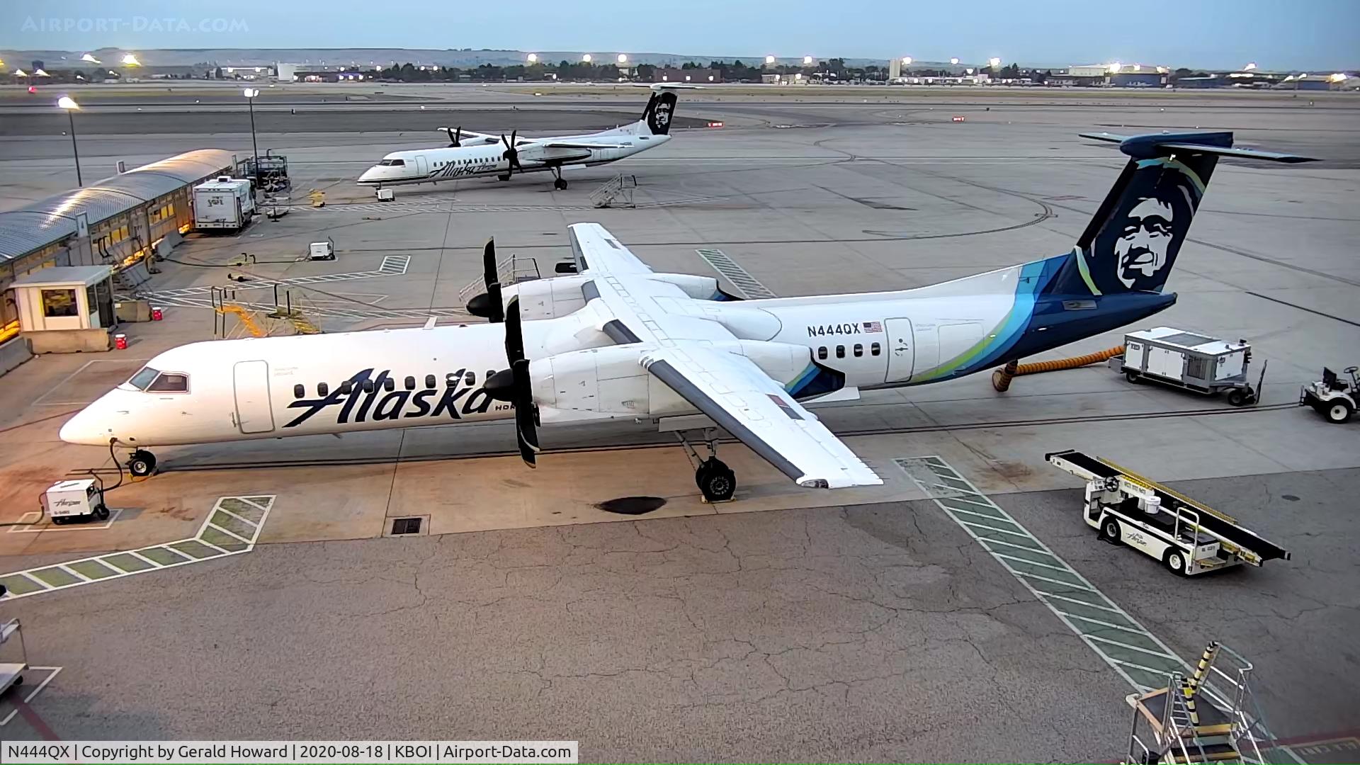 N444QX, 2010 Bombardier DHC-8-402 Dash 8 C/N 4355, Early morning on Alaska ramp.