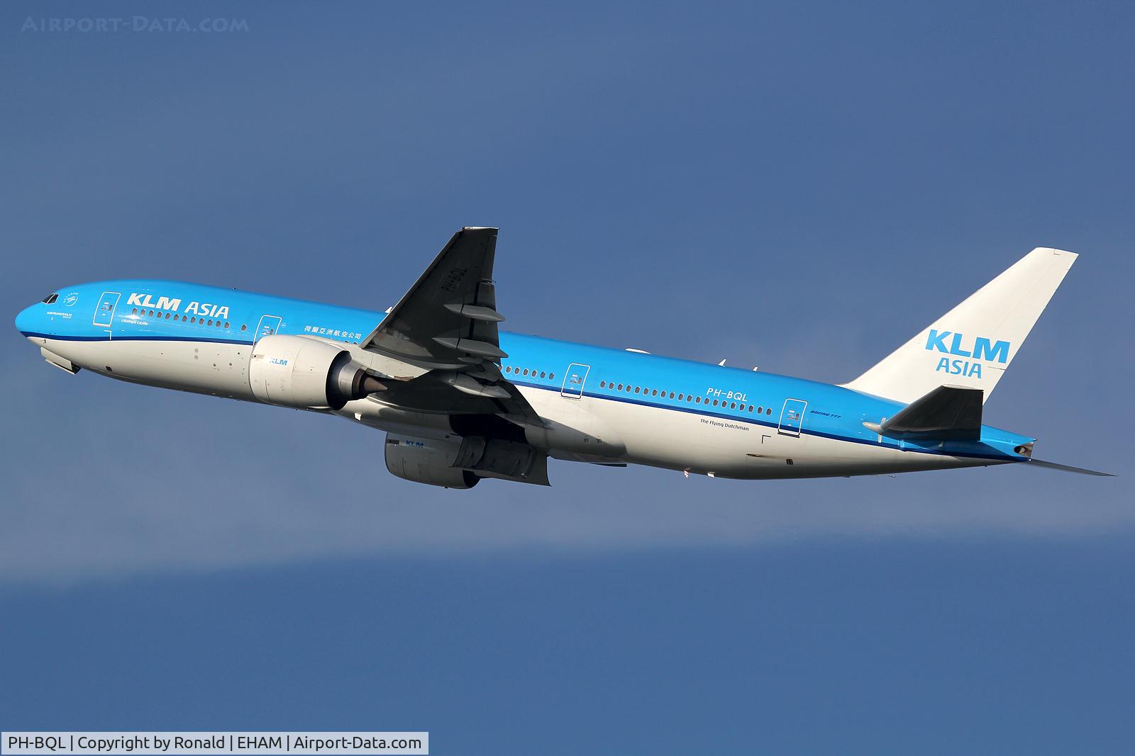 PH-BQL, 2006 Boeing 777-206/ER C/N 34711, at spl