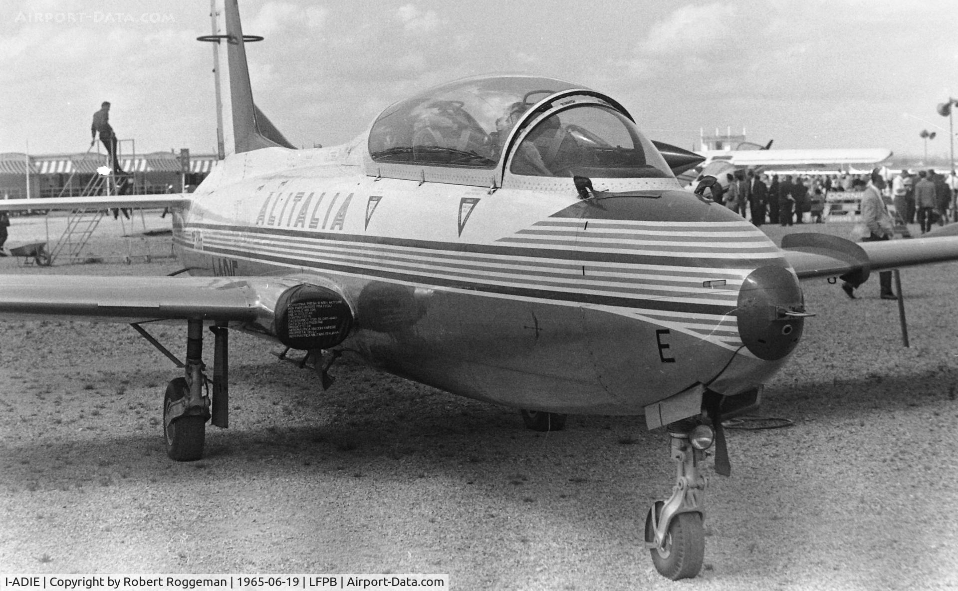 I-ADIE, Aermacchi MB-326D C/N 62-6292, PARIS AIRSHOW.ALITALIA.