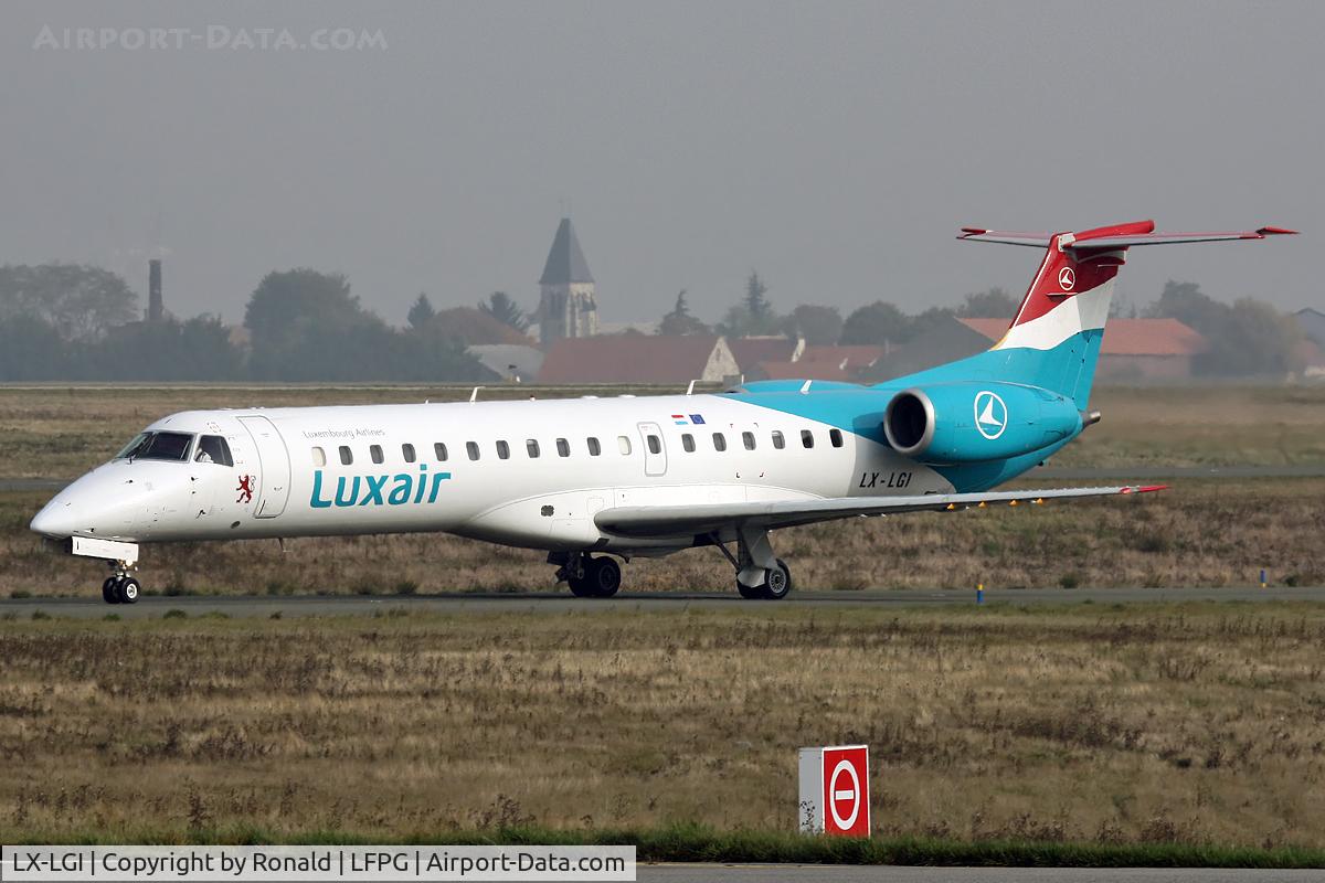 LX-LGI, 2000 Embraer EMB-145LU (ERJ-145LU) C/N 145369, at cdg