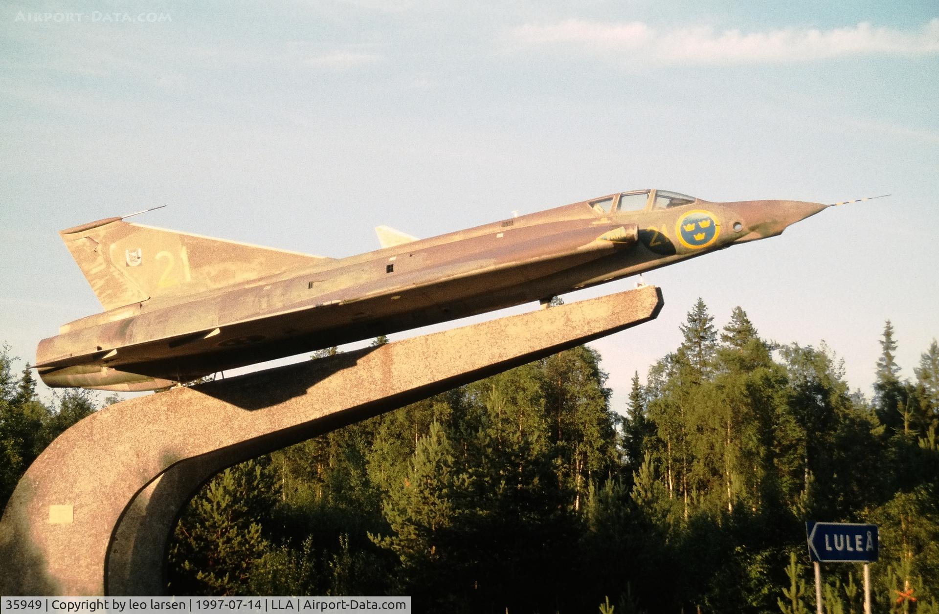 35949, 1967 Saab J-35E Draken C/N 35949, Luleå F-21 14.7.1997