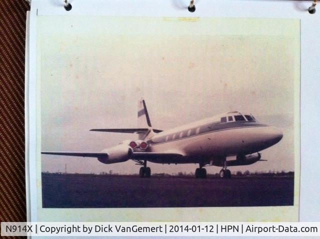 N914X, 1995 Canadair Challenger 601-3R (CL-600-2B16) C/N 5185, Taken in approximately 1972.  Former Xerox paintjob.