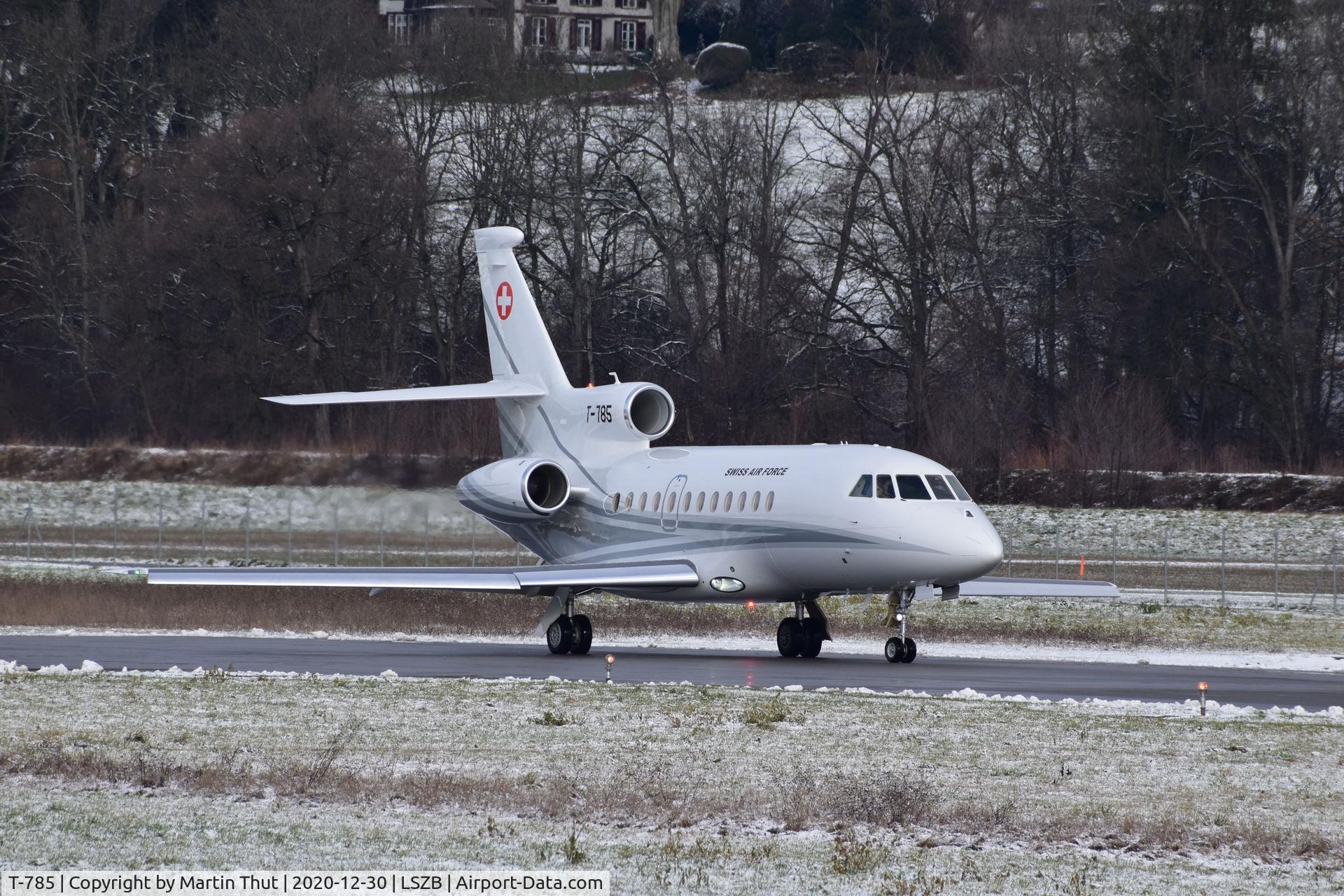 T-785, 2007 Dassault Falcon 900EX EASy II C/N 195, Takeoff to Lugano