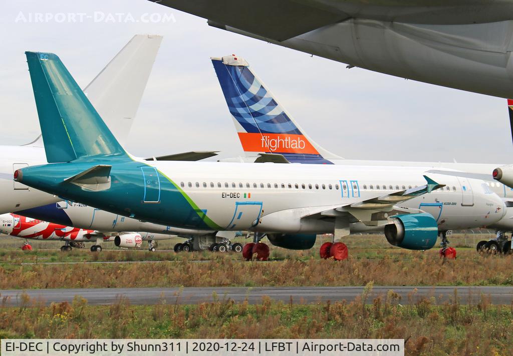 EI-DEC, 2004 Airbus A320-214 C/N 2217, Stored without logo and titles...