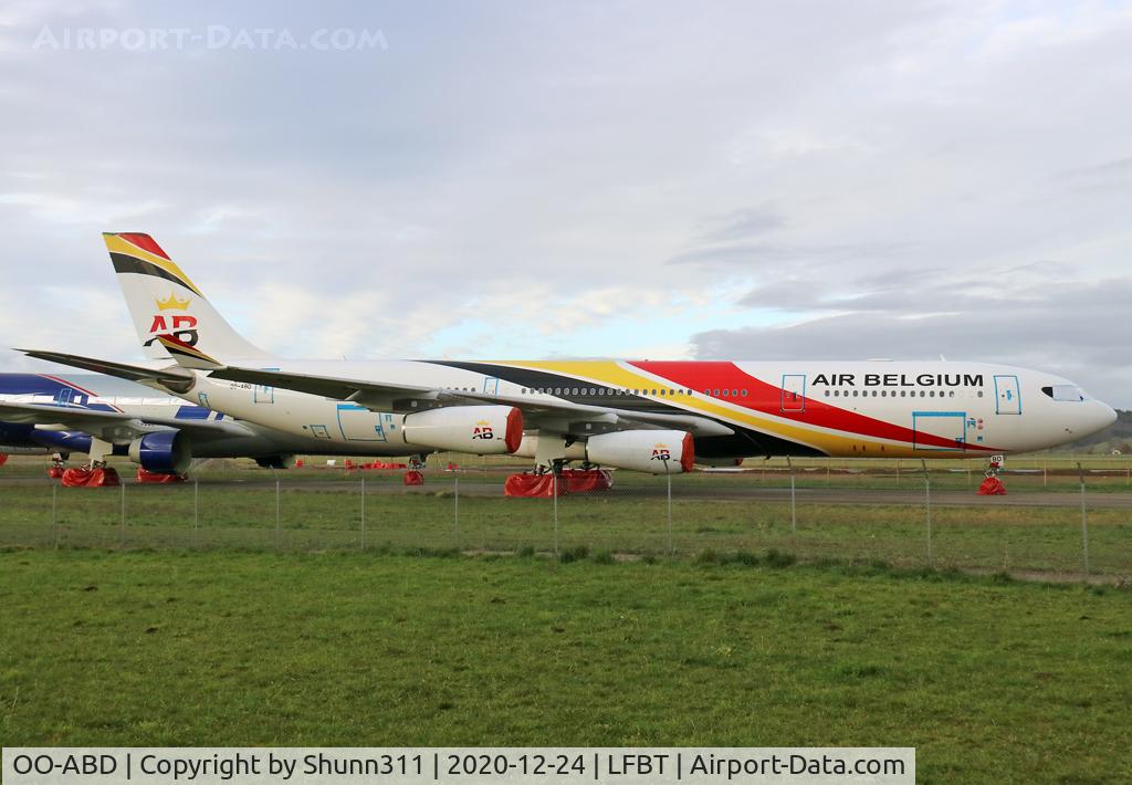 OO-ABD, 2008 Airbus A340-313X C/N 921, Parked...