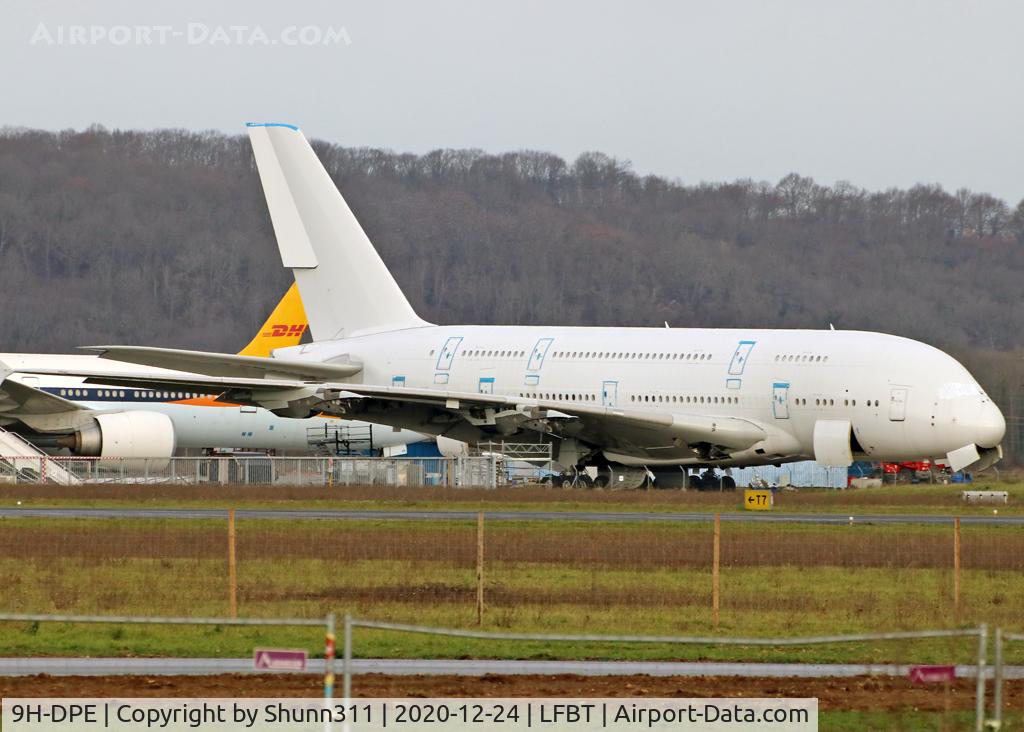 9H-DPE, 2007 Airbus A380-841 C/N 010, Now without engines covers... scrapping process engaged...