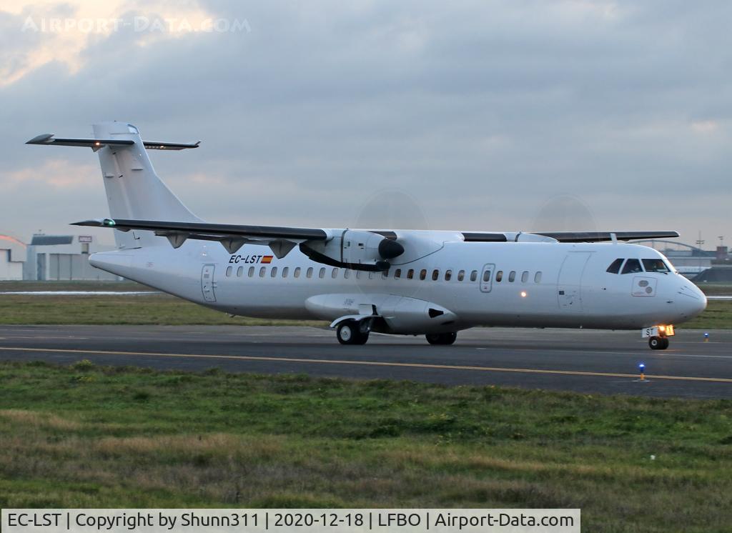 EC-LST, 1991 ATR 72-201 C/N 234, Taxiing holding point rwy 14L for departure... All white without titles. Operated by Swiftair on VLC-TLS-VLC route