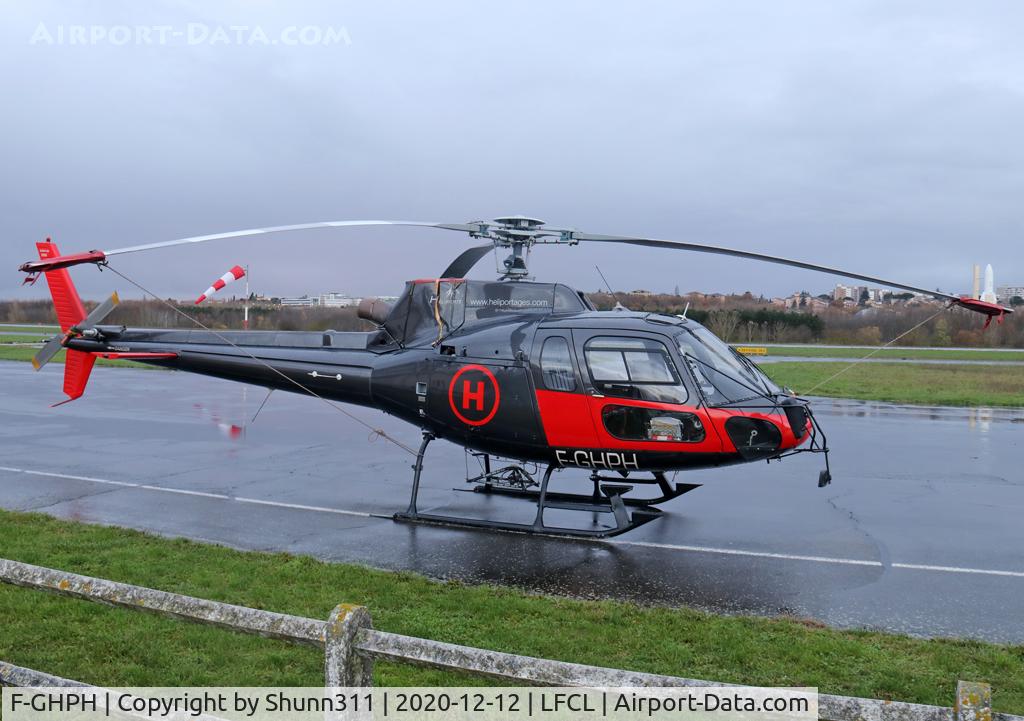 F-GHPH, Eurocopter AS-350B-2 Ecureuil Ecureuil C/N 2365, Parked near the control tower...
