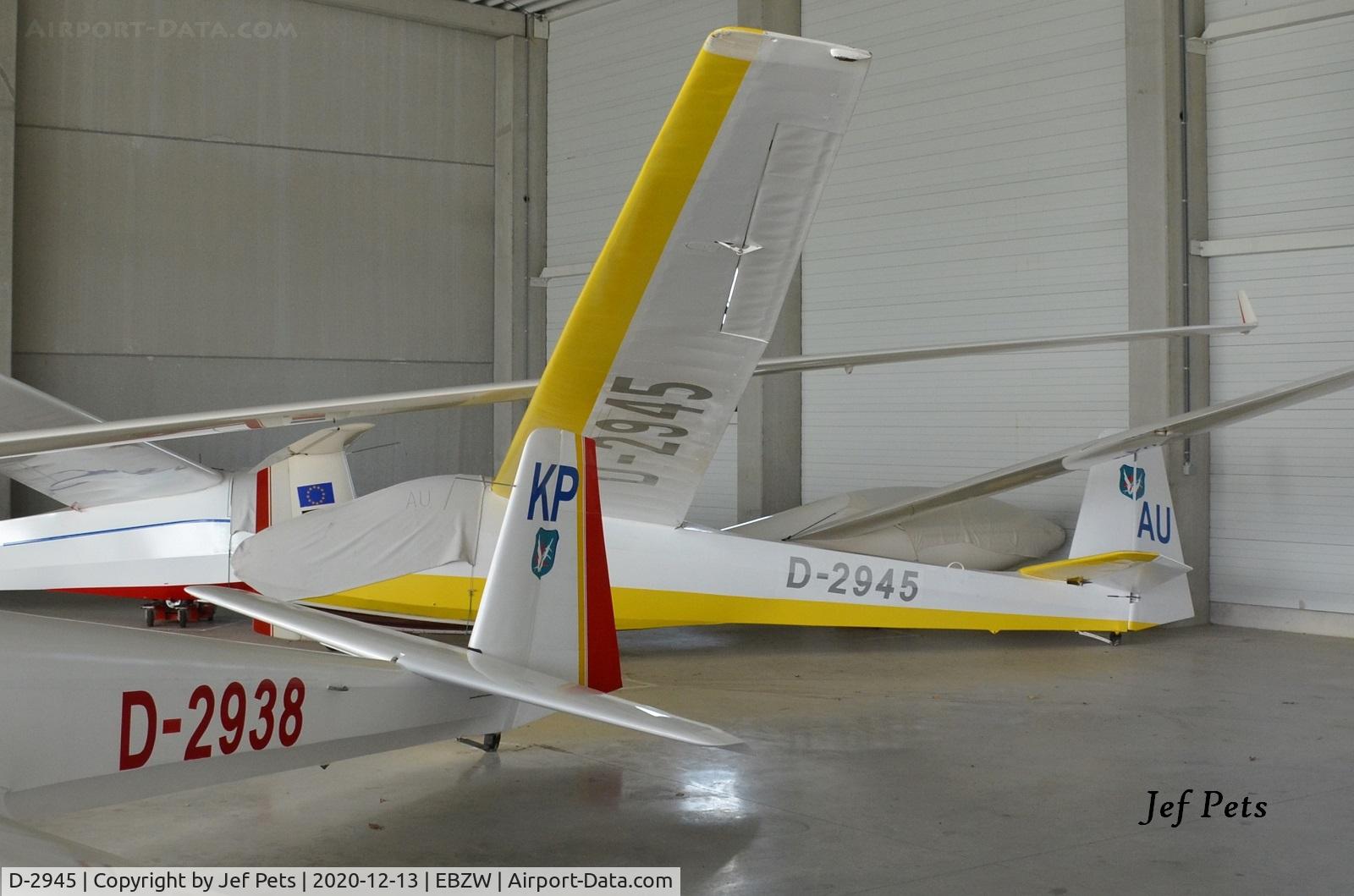D-2945, Schleicher Ka-8B C/N 8706, At Zwartberg.
