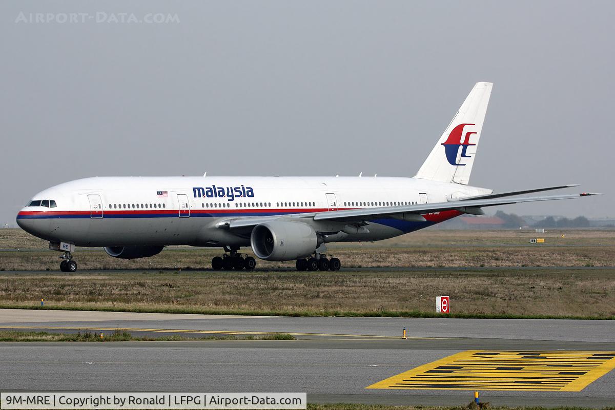 9M-MRE, 1997 Boeing 777-2H6/ER C/N 28412, at cdg