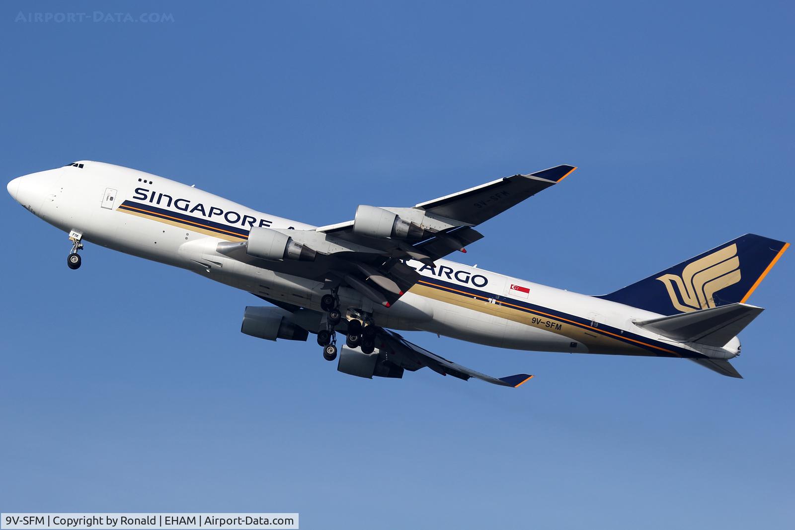 9V-SFM, 2003 Boeing 747-412F/SCD C/N 32898, at spl