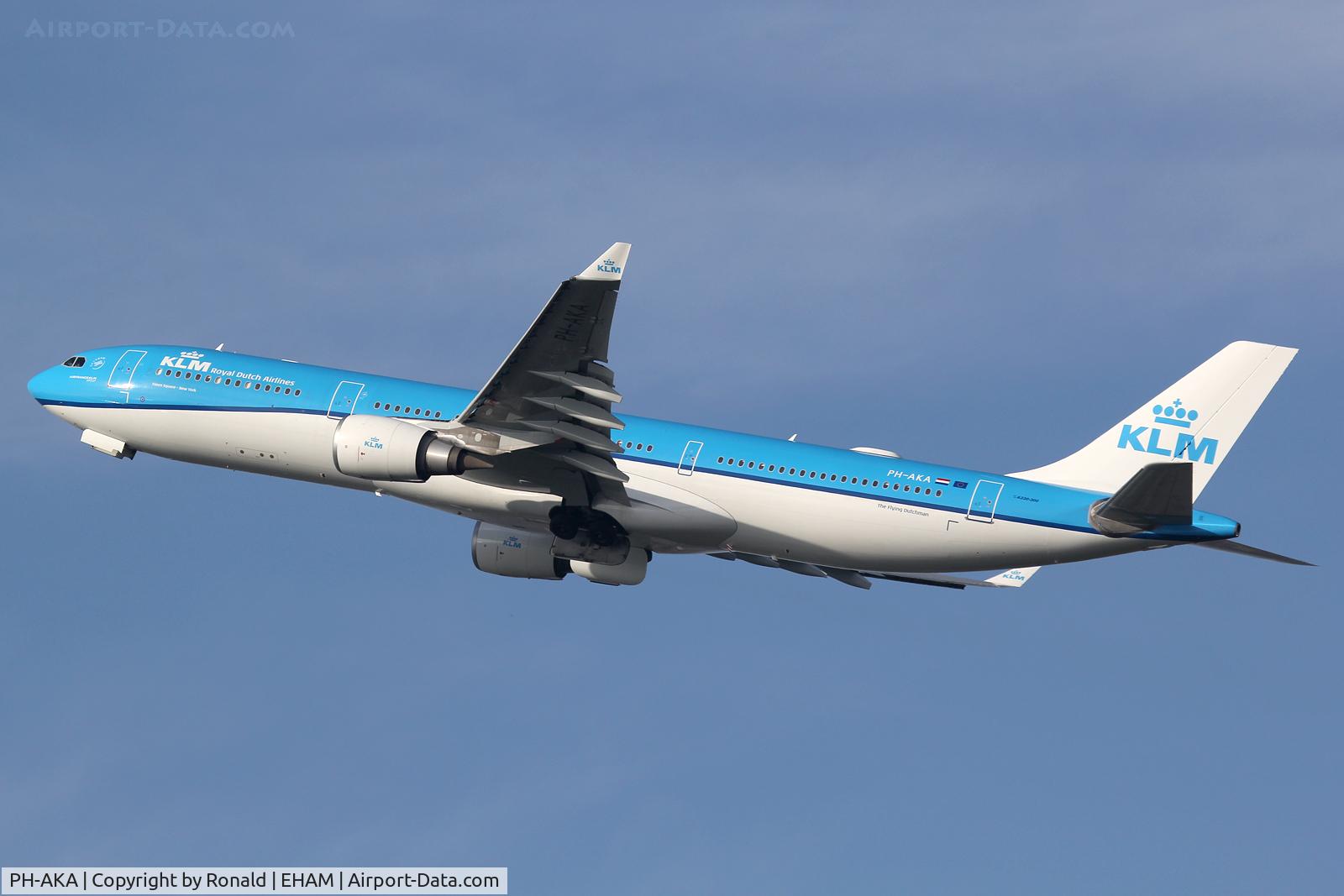 PH-AKA, 2012 Airbus A330-303 C/N 1287, at spl