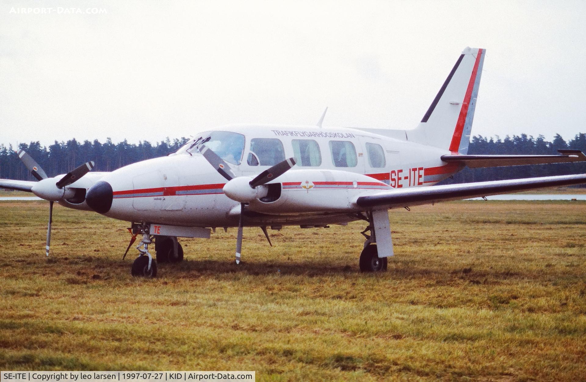SE-ITE, 1980 Piper PA-31-325 Navajo C Navajo C/R C/N 31-8012010, Kristianstad 27.7.1997