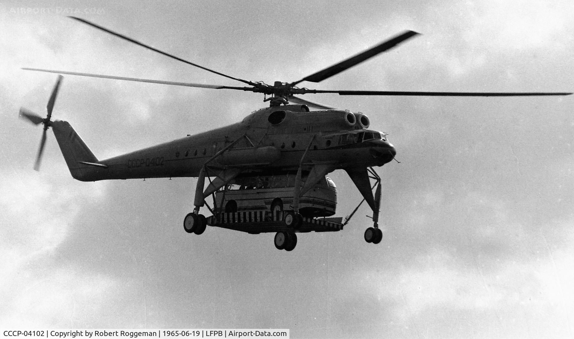 CCCP-04102, Mil Mi-10 Harke C/N 01-02, PARIS AIRSHOW.