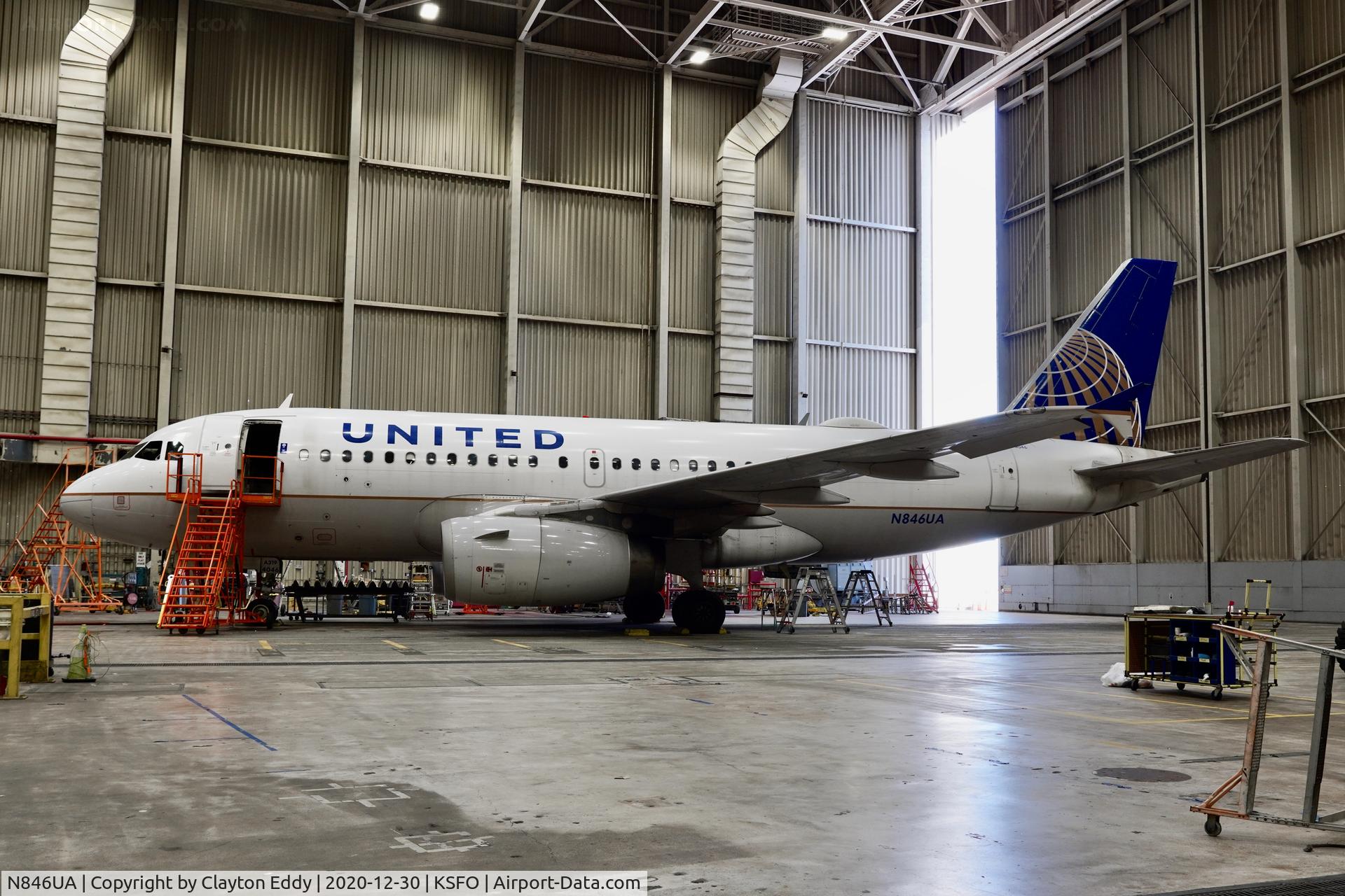 N846UA, 2001 Airbus A319-131 C/N 1600, SFO 2020.