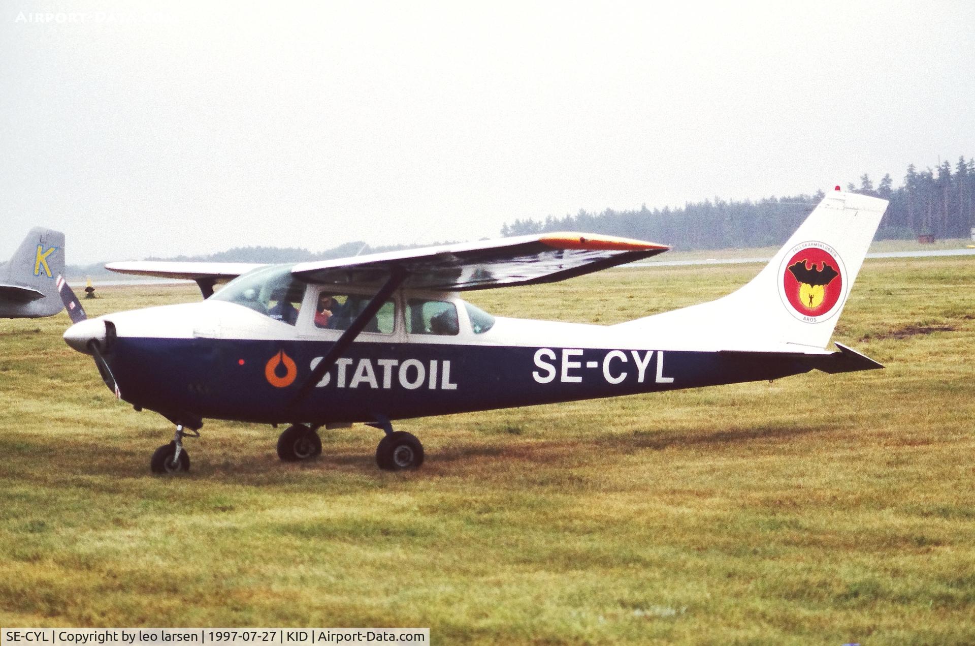 SE-CYL, 1961 Cessna 182E Skylane Skylane C/N 182-53680, Kristianstad 27.7.1997