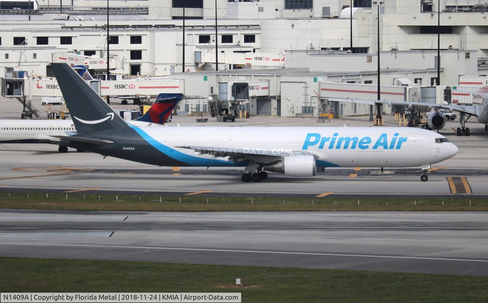 N1409A, 1996 Boeing 767-306/ER C/N 27960, MIA spotting 2018