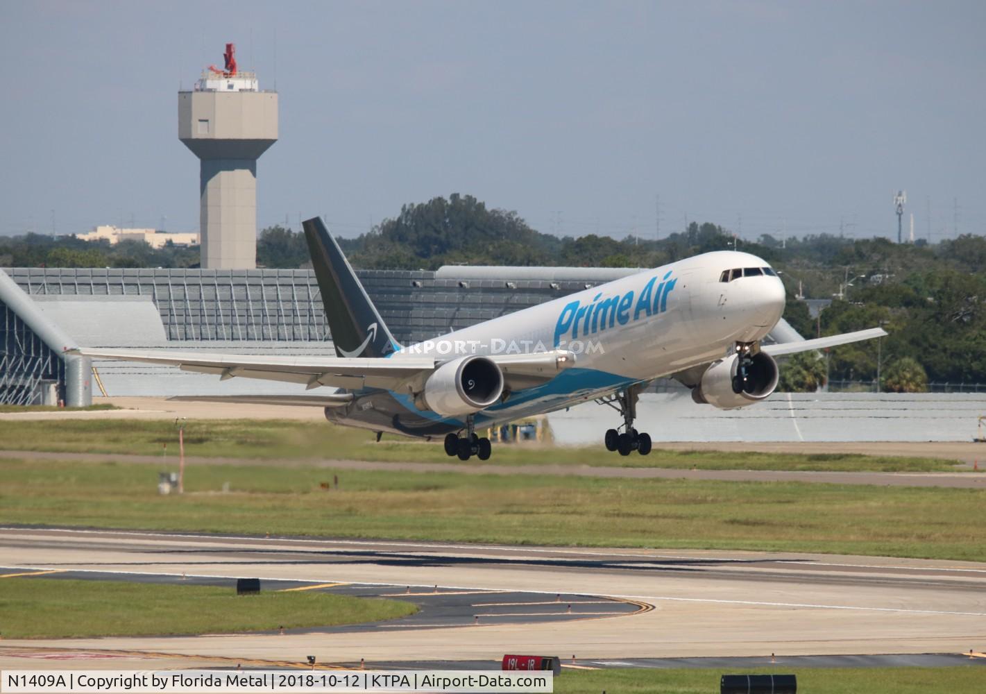 N1409A, 1996 Boeing 767-306/ER C/N 27960, TPA spotting 2018