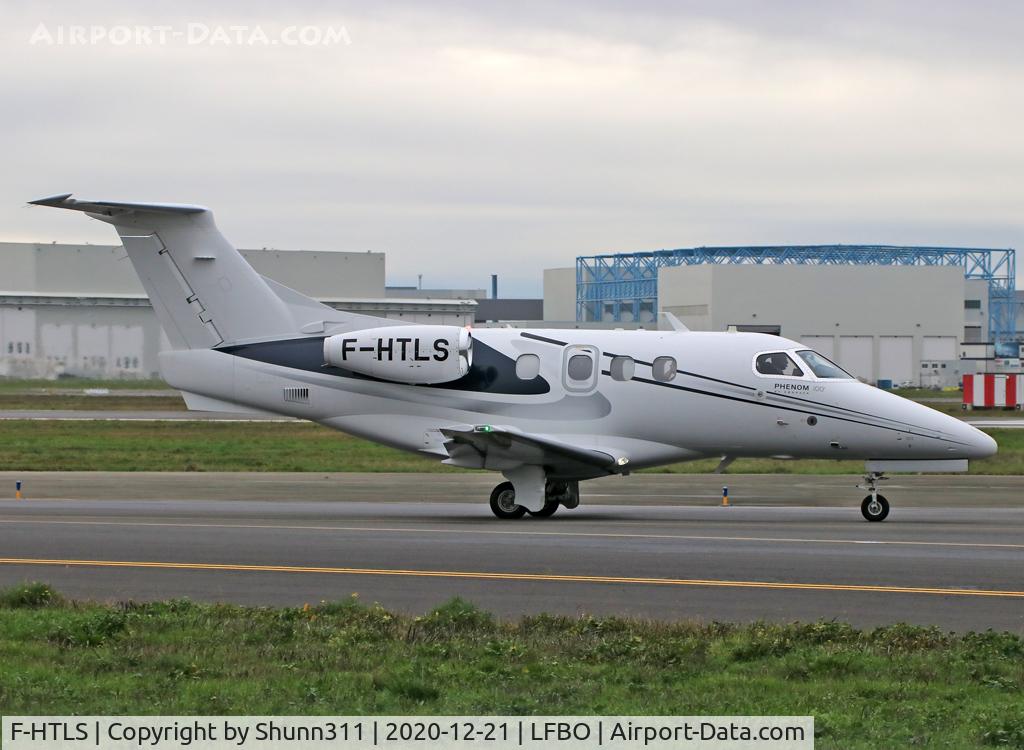 F-HTLS, 2012 Embraer EMB-500 Phenom 100 C/N 50000283, Taxiing holding point rwy 14L for departure...