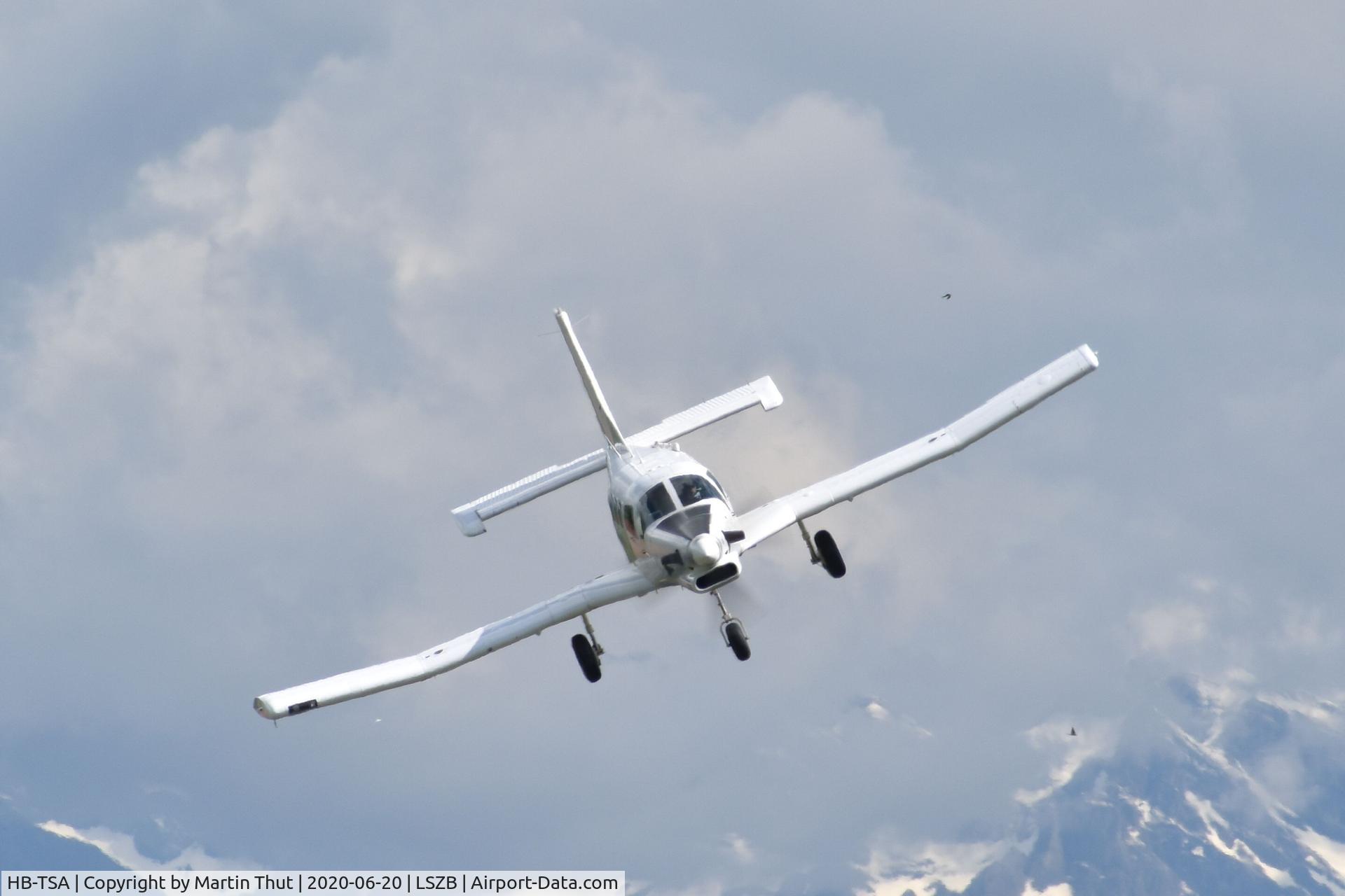 HB-TSA, 2009 Pacific Aerospace 750XL C/N 152, Bring skydivers into the sky and landing