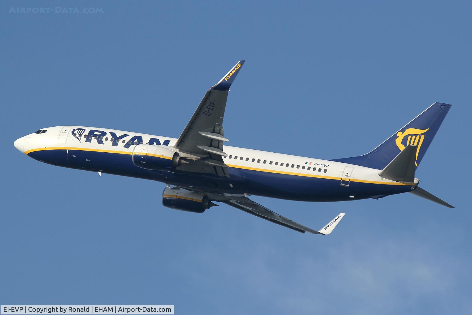 EI-EVP, 2012 Boeing 737-8AS C/N 40293, at spl