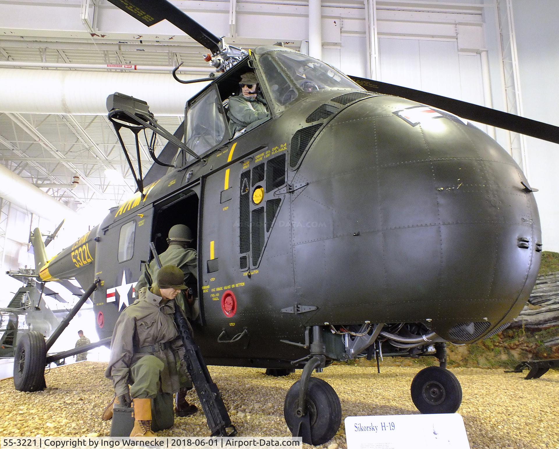 55-3221, 1955 Sikorsky H-19D-SI Chickasaw C/N 55-970, Sikorsky H-19D-SI Chickasaw at the US Army Aviation Museum, Ft. Rucker
