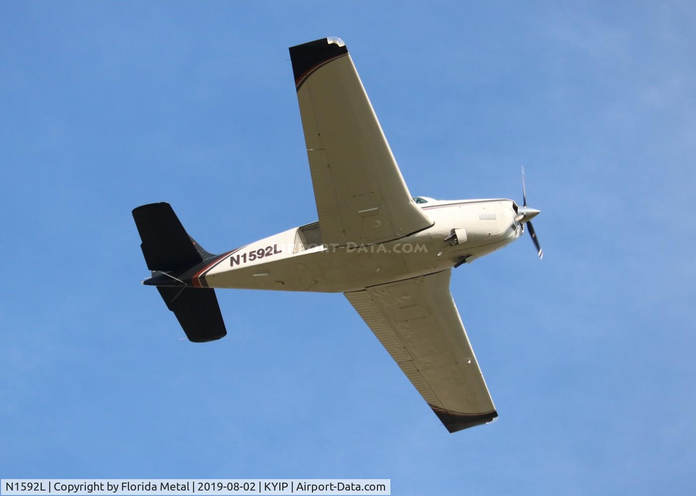 N1592L, 1976 Beech A36 Bonanza 36 C/N E-832, TOM YIP 2019