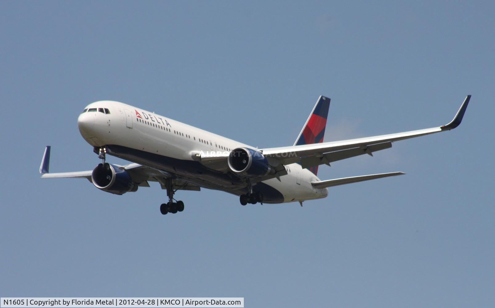N1605, 1999 Boeing 767-332 C/N 30198, MCO spotting 2012