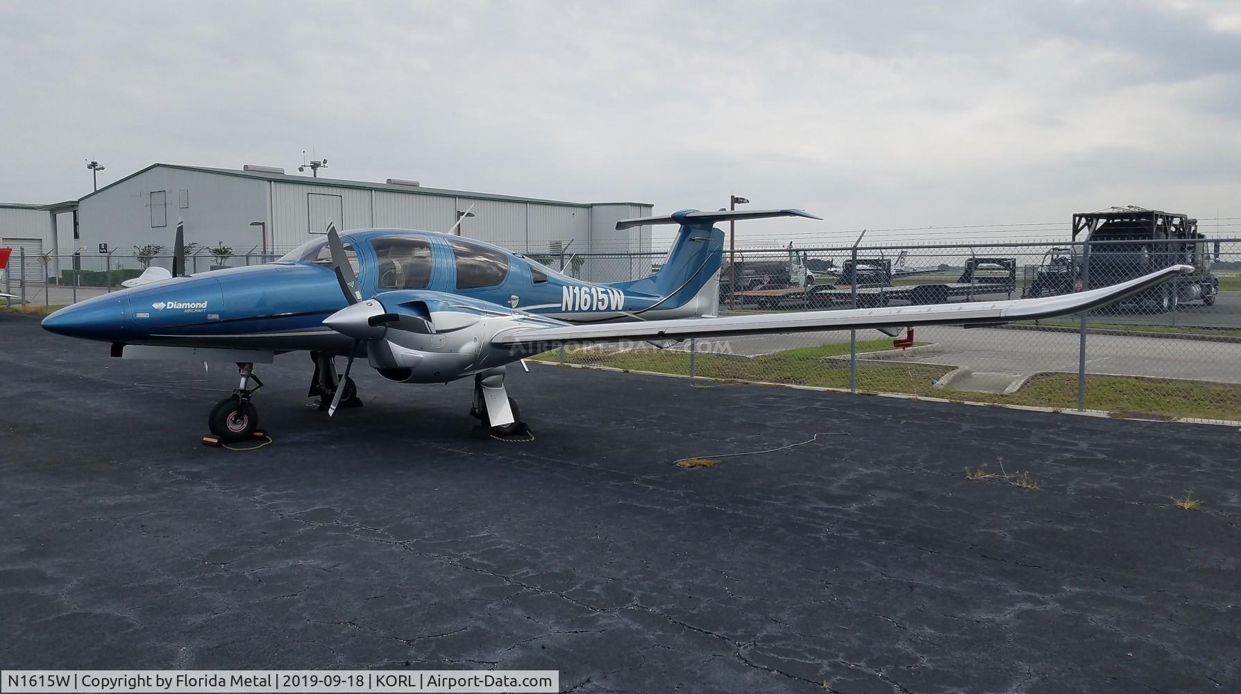 N1615W, 2019 Diamond DA-62 C/N 62.083, ORL spotting 2019