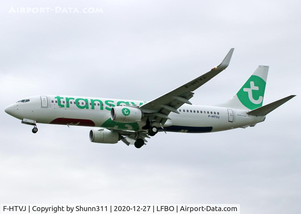 F-HTVJ, 2018 Boeing 737-8K2 C/N 62152, Landing rwy 14R