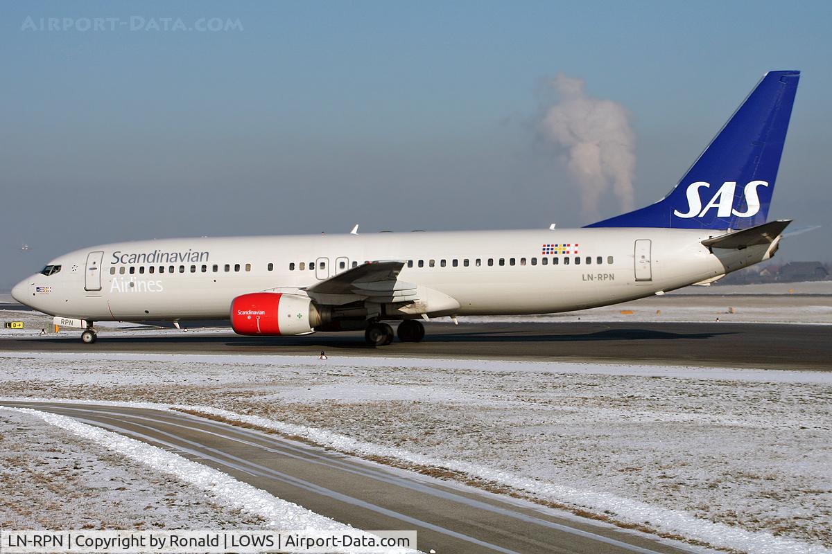 LN-RPN, 2000 Boeing 737-883 C/N 30470, at salzburg