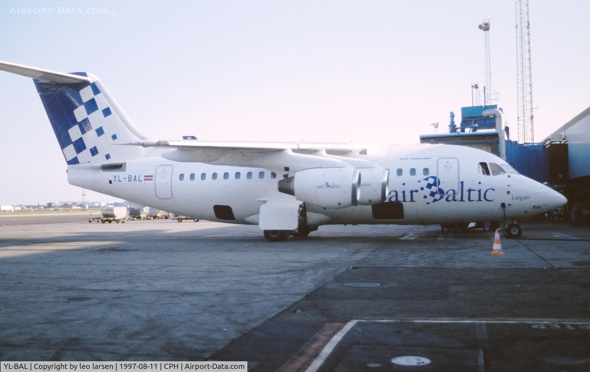 YL-BAL, 1993 British Aerospace Avro 146-RJ70 C/N E1224, Copenhagen 11.8.1997