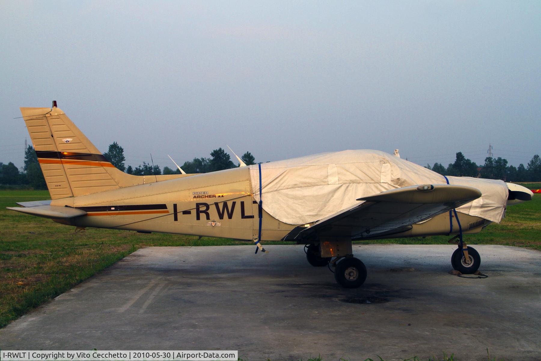 I-RWLT, Piper PA-28-181 C/N 288390085, Picture took in airfield near Camposampiero town PD - Italy
