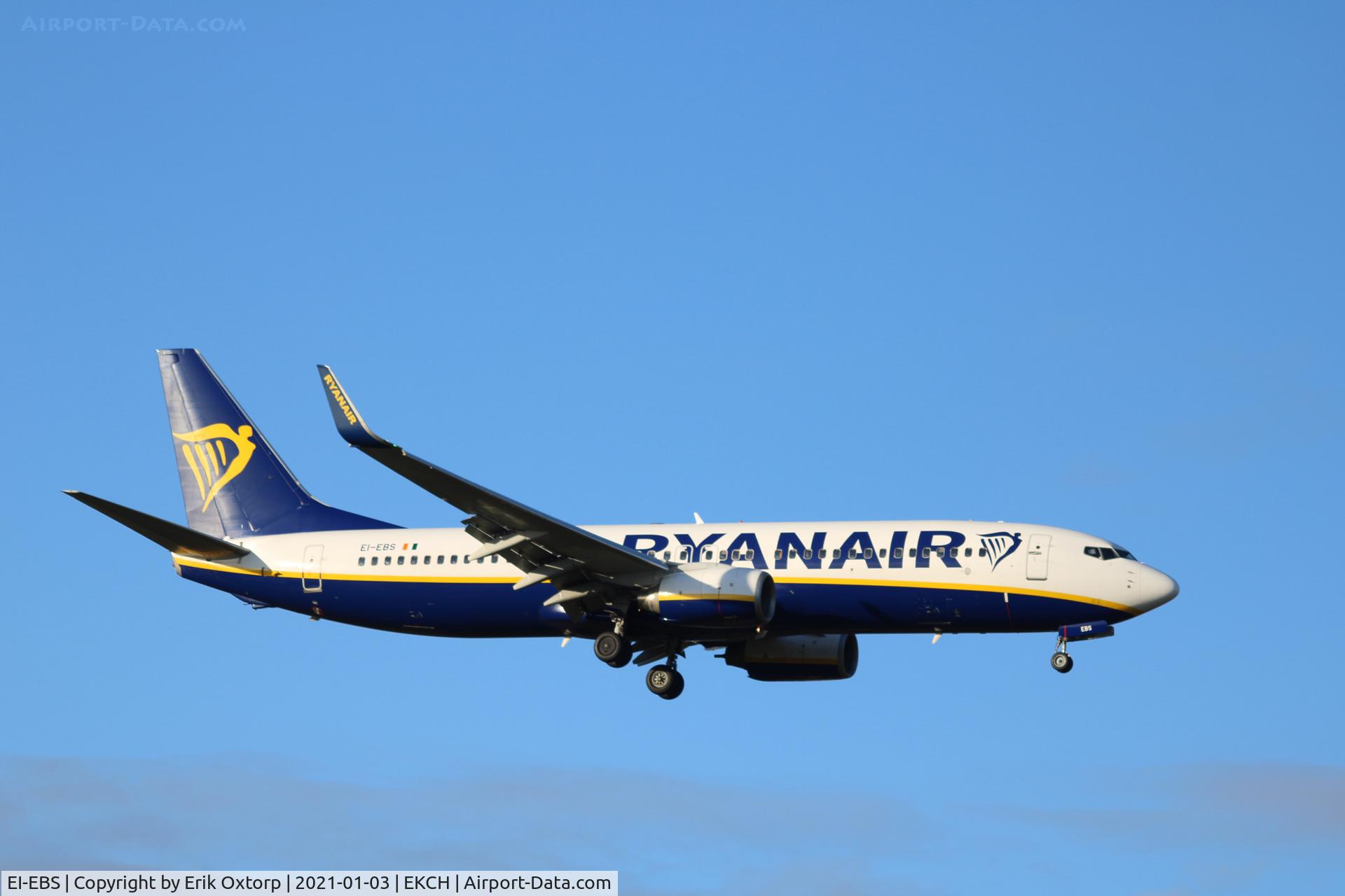 EI-EBS, 2009 Boeing 737-8AS C/N 35001, EI-EBS landing rw 04L