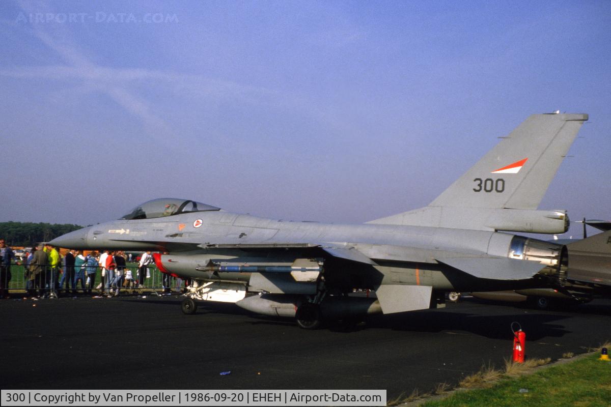 300, 1978 General Dynamics F-16A Fighting Falcon C/N 6K-29, Royal Norwegian Air Force General Dynamics F-16A at Eindhoven Air Base Open Day, the Netherlands, 1986