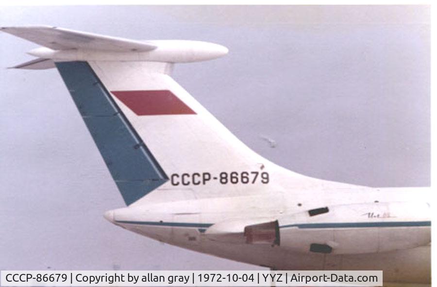 CCCP-86679, Ilyushin IL-62 C/N 80404, Game Hockey Summit Series Toronto Ontario Canada
Air Canada Ramp Employee Allan Gray