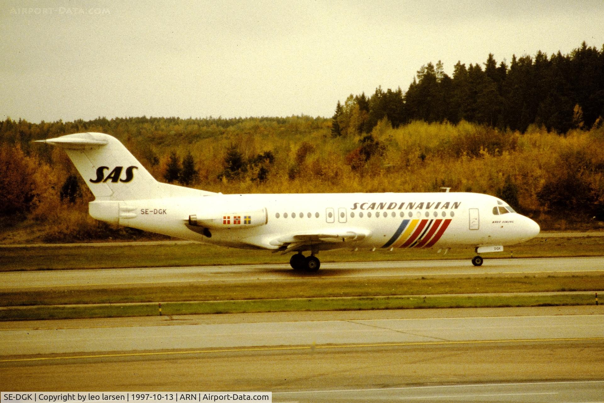 SE-DGK, 1977 Fokker F.28-4000 Fellowship C/N 11123, Arlanda 13.10.1997