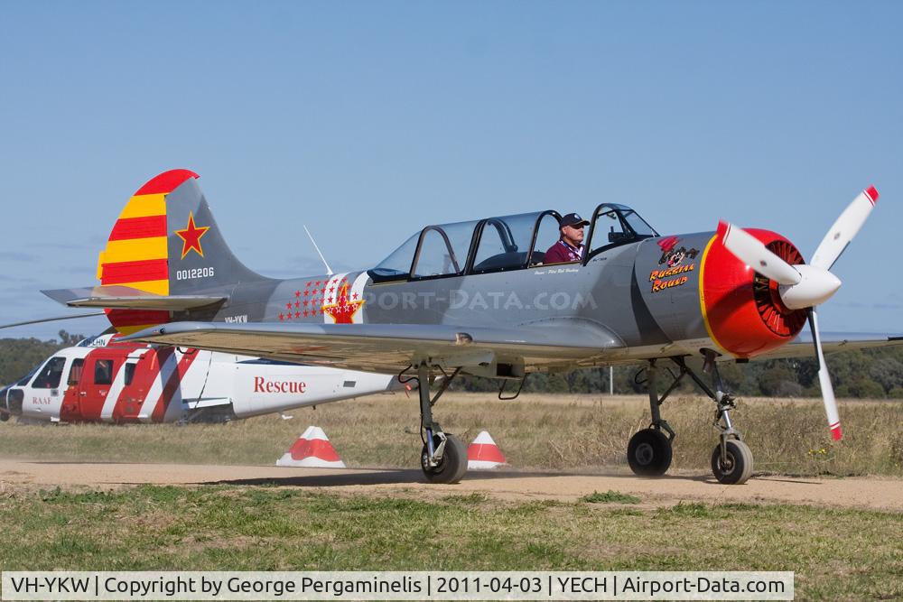 VH-YKW, 2000 Yakovlev Yak-52W C/N 0012206, Antique Aeroplane Assn of Australia National Fly-in.