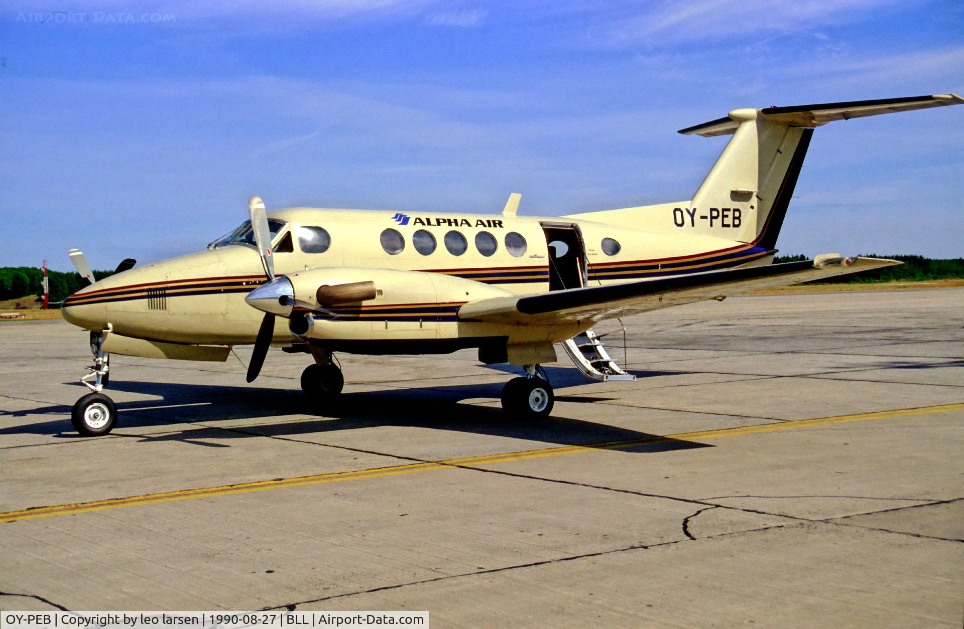 OY-PEB, 1977 Beech 200 Super King Air C/N BB-309, Billund 27.8.1990