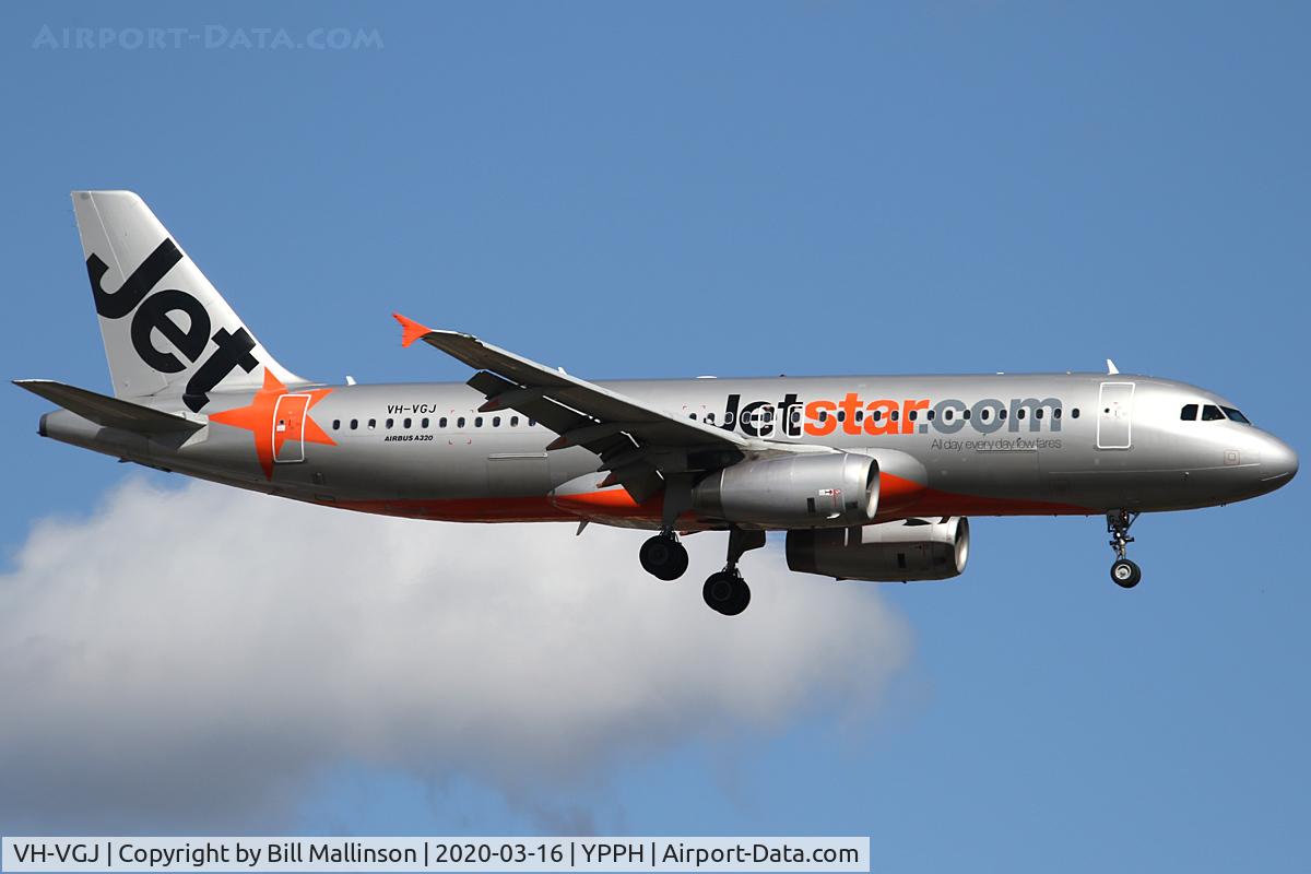 VH-VGJ, 2010 Airbus A320-214 C/N 4460, from Kalamunda Road
